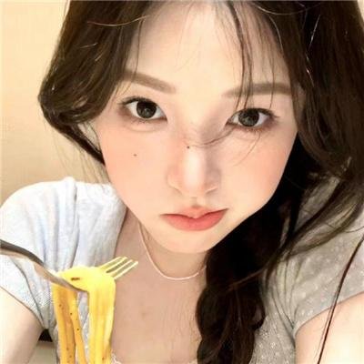 金发美人